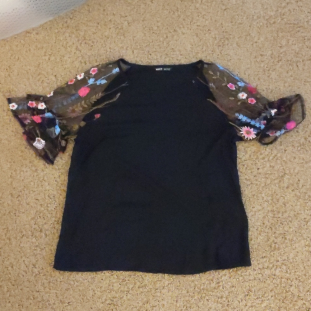 S Black Embroidered Mesh Sleeve T-Shirt